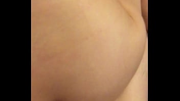 Gadis Tiongkok Menjerit-jerit Saat Digituin