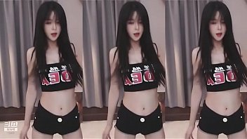 Em Gái Trung Quốc Uốn éo Thân Hình Mảnh Mai Quyến Rũ