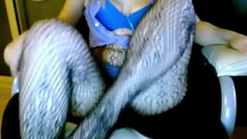 Gadis Seksi Masturbasi Panas Di Depan Kamera Live