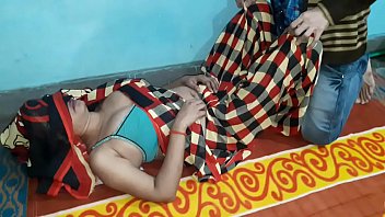 देबर भाभी की पहली चुदाई का मज़ा लो