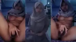 Skandal Mesum Mahasiswi Meruchan Berhijab Part 2: Adegan Ranjang Yang Menggoda