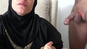 Istri Panas Arab Asli Yang Suka Ditonton Suaminya