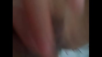 Gadis Tionghoa Merangsang Diri Dan Memamerkan Kemaluannya