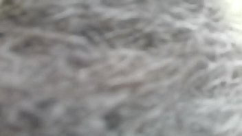 Dia Ingin Kencing Di Taman Umum, Lalu Membungkuk Memperlihatkan Kemaluannya Yang Terbungkus Stoking Jala.