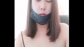 Gadis Seksi Menggoda Di Live Streaming