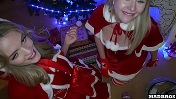 Dua Ibu Natal Cantik Berambut Pirang Dihardik Anal Di Bawah Pohon Dan Dp Di Atas Piano
