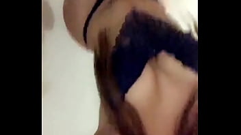 Monica Chavez Si Pantat Gede Lagi Ngetwit Live