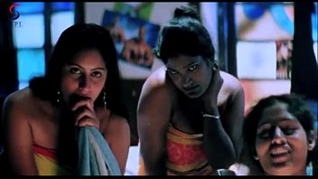 Gadis Nakal Menonton Mms Adegan Panas – Zehreeli Nagin [2012] Dub Hindi