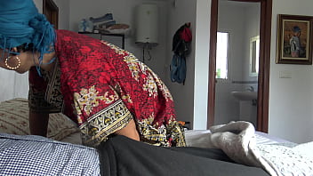 Pelayan Hotel Turki Tak Gentar Saat Prajurit Amerika Pamer Kontol Hitam Gede