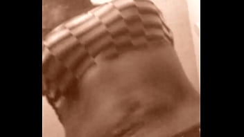 Tarian Perut Tristina Millz Yang Menggoda Secara Live