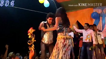 Tarian Goyang Sensual Bhojpuri Yang Menggoda