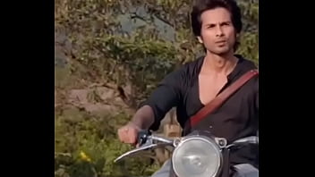 Desi Berciuman Panas Yang Menggoda