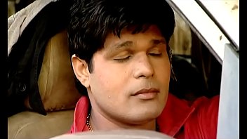 Bhabhi Desa India Mandi Mobil Dengan Gaya Yang Menggoda… Adegan Panas Eksklusif Tanpa Sensor!