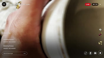 Kembalinya Siaran Langsung Terpanas: Lina Dan Kerimbunan Liarnya Menggoda Keluarga!