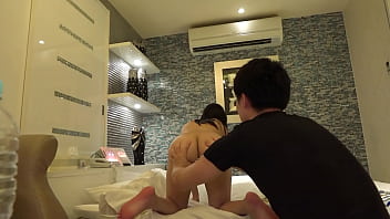 Atlet Remaja Jepang Merasakan Lidah Menggoda Di Selangkangannya