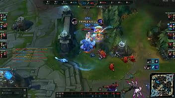 Nona Arabis Menggila Dengan Empat Pria Kekar