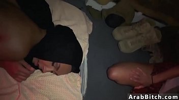 Rumah Bordil Afgan Penuh Pantat Besar Arab Yang Menggoda!