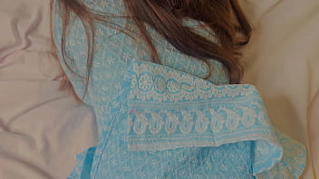 Sautela Devar Ne Bhabhi Ko Chod Kar Ragad Diya, Garmi Bhari Raat Mein