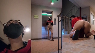 Gadis Tiktok Viral Menggoda Di Gang Apartemen