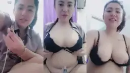 Janda Seksi Dengan Payudara Montok Dan Mulus Berkilau