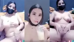 Maliss Omek Telanjang Bulat