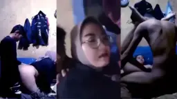 Ngentot Cewek Berhijab Berkacamata Montok