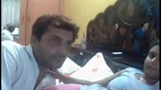 Pasangan Chennai Rekam Video Mesra Berbahasa Tamil