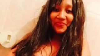 Pertunjukan Telanjang Seksi Dari Gadis Panas Bangla Untuk Suaminya