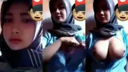 Tante Berjilbab Menggoda Dengan Nafsu Liar