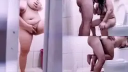 Tertangkap Basah Mengintip Tante, Langsung Diajak Bercinta