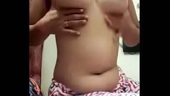 Gadis Desi Yang Menggoda