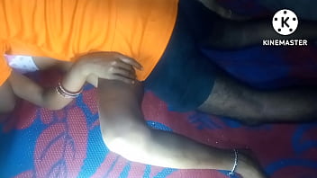 Desi Bhabhi Yang Menggairahkan