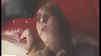 Istri Panas Mengisap Kontol Arab Besar