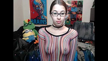 Alexxxcoal Remaja Memamerkan Payudara Ranumnya Di Siaran Langsung 6cam.biz