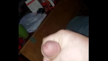 Masturbasi Langsung Di Ruang Tamu