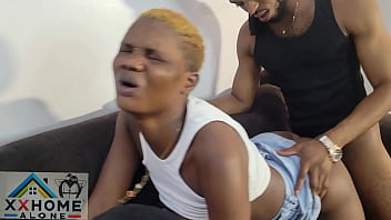 Dua Kakak Adik Remaja Nakal Bergantian Menunggangi Kontol Besar Saudara Tiri Mereka. Memek Remaja Yang Ketat.