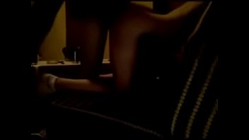 Pria Arab Muslim Gendong Gadis Putih Ke Ranjangnya