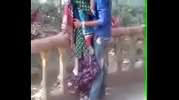 Desi Bhabi Montok Mainin