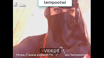 Bent Lmalaz – Y7g-li – Bagian 2: Seks Arab Khaliji Yang Menggila