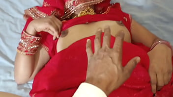 भाभी को बेडरूम में अंडरवियर बदलते देख देवर ने जबरदस्ती संभोग किया