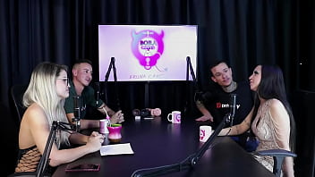 Dari Layar Porno Ke Kolaborasi, Setelah Jual Konten Mesum, Keluarga Sempat Menolak Tapi Ayah Dan Ibu… – Teh Angel & Ktal (sheer/red)