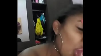 Desi Panas Aduhai, Blowjob Mantap Bikin Nafsu Meluap
