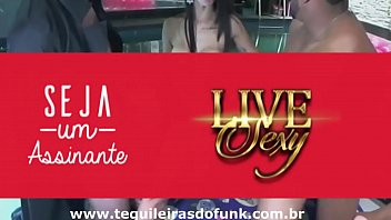 Pesta Panas Ulang Tahun Dengan Pasangan Dan Kekasih Hitam Yang Menggairahkan