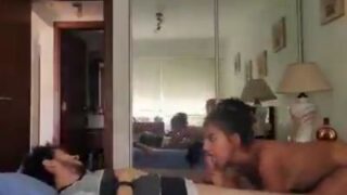 Gadis Delhi 18 Tahun Memberikan Layatan Mulut Bergaya India