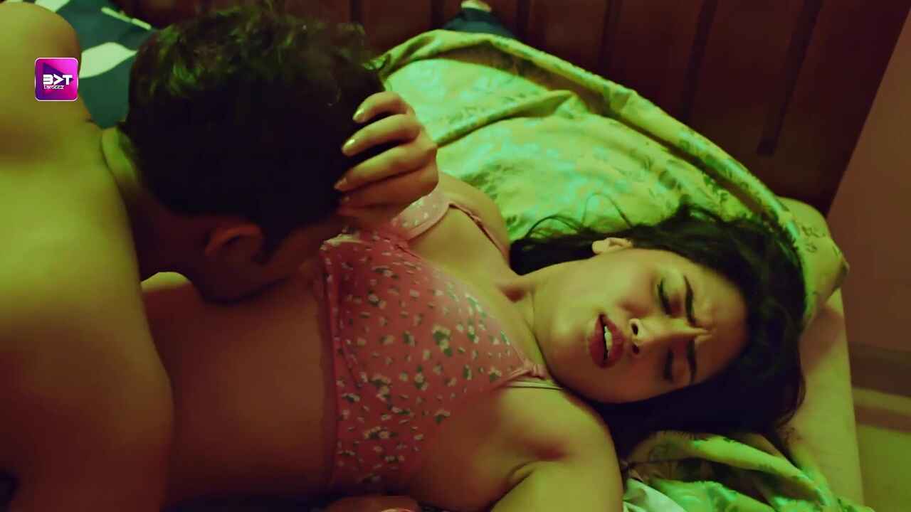 Gairah Malam 2024: Adegan Panas Episod 2 Web Seri Hindi Dewasa Battameez