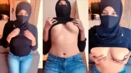 Lis Berjilbab Hitam Pamer Payudara Montok