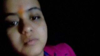 Video Mesum Gadis Bhojpuri Paling Genit, Jilat Jari Berhias Henna Dalam Rekaman Mms