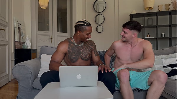 Memanggil Pelacur Rusia Dan Menghujam Kedua Lubangnya Sekaligus – Kinuski