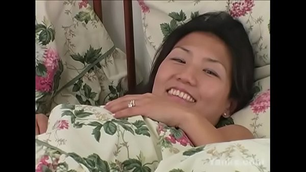 Gadis Asia Seksi Michiko Menggoda Pria Amerika