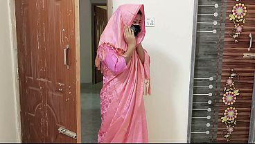 Desi Bhabhi Digencet Ganas Sama Dever, Suara Erangnya Bikin Greget